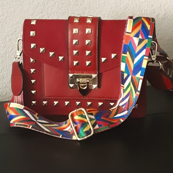 ClaudiaG Handbags - NWT ClaudiaG burgundy handbag